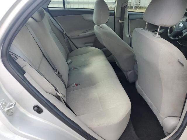 2T1BU4EE0DC008135 - 2013 TOYOTA COROLLA BASE SILVER photo 10