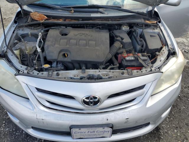 2T1BU4EE0DC008135 - 2013 TOYOTA COROLLA BASE SILVER photo 11