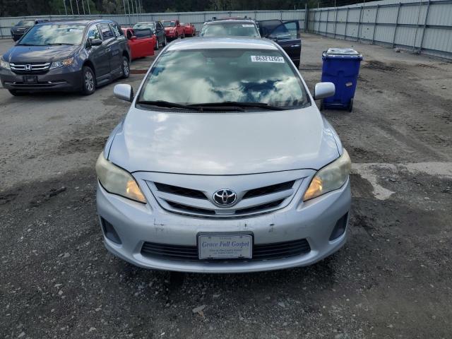 2T1BU4EE0DC008135 - 2013 TOYOTA COROLLA BASE SILVER photo 5