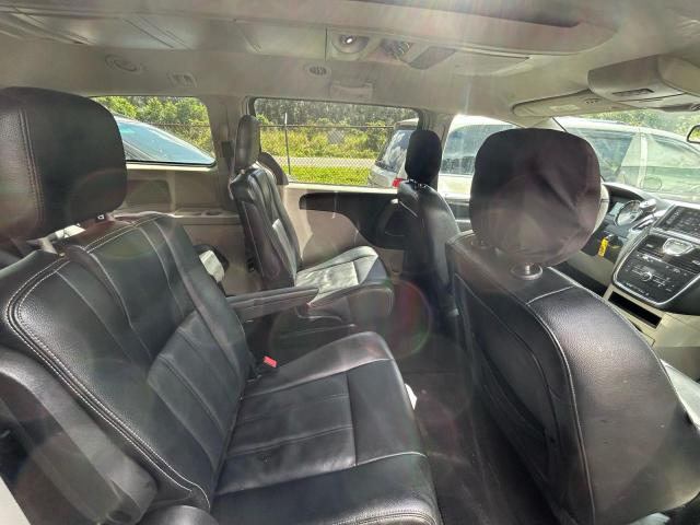 2C4RC1BG1GR259868 - 2016 CHRYSLER TOWN & COU TOURING SILVER photo 6