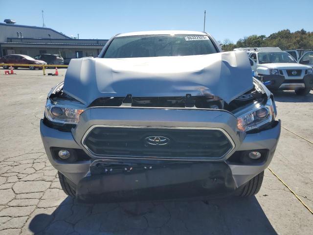 5TFAZ5CN5HX044786 - 2017 TOYOTA TACOMA DOUBLE CAB SILVER photo 5