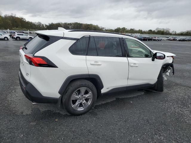 JTMRWRFV7SD333076 - 2025 TOYOTA RAV4 XLE WHITE photo 3