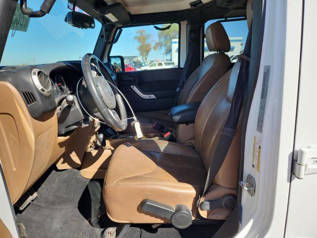 1C4BJWEGXHL651824 - 2017 JEEP WRANGLER U SAHARA WHITE photo 7