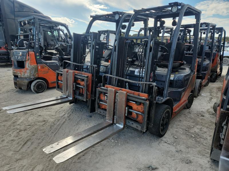 8FGCU2063489 - 2014 TOYOTA 8FGCU20 Naranja foto 2