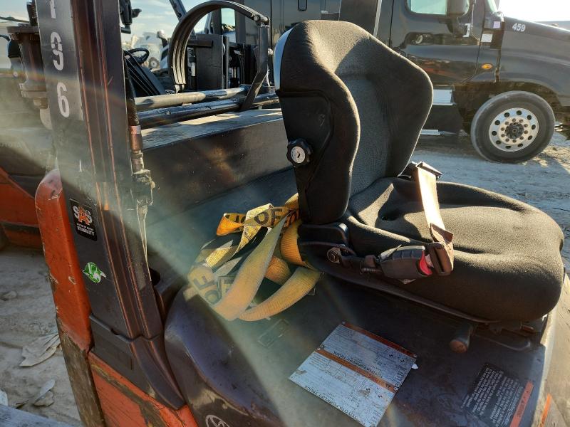 8FGCU2064604 - 2014 TOYOTA 8FGCU20 Naranja foto 6