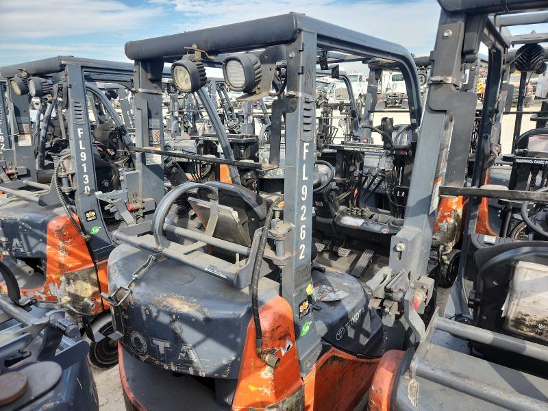 8FGCU2063861 - 2014 TOYOTA 8FGCU20 Naranja foto 4