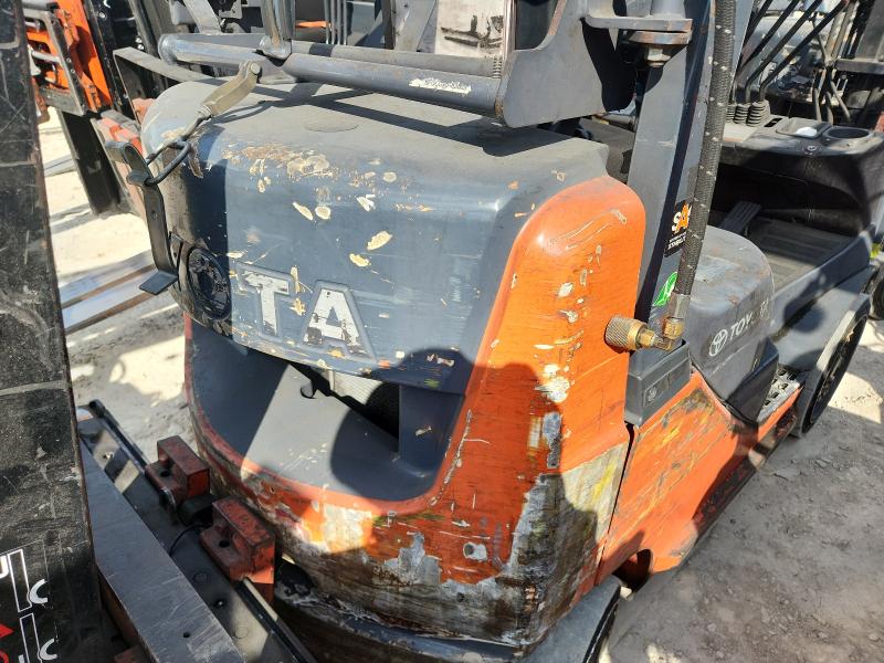 8FGCU2063885 - 2014 TOYOTA 8FGCU20 橙色 照片 6