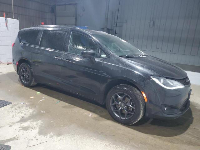 2C4RC1BG8JR357447 - 2018 CHRYSLER PACIFICA TOURING L BLACK photo 4