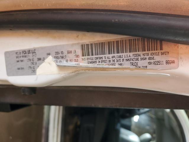 3C6JR7DG5HG654856 - 2017 RAM 1500 ST Зеленый фото 12