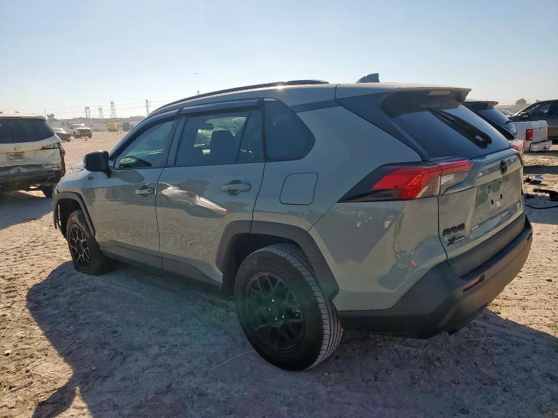 2T3W1RFV7MW155645 - 2021 TOYOTA RAV4 XLE 灰色 照片 2