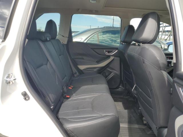 JF2SKALC5RH402479 - 2024 SUBARU FORESTER LIMITED WHITE photo 11