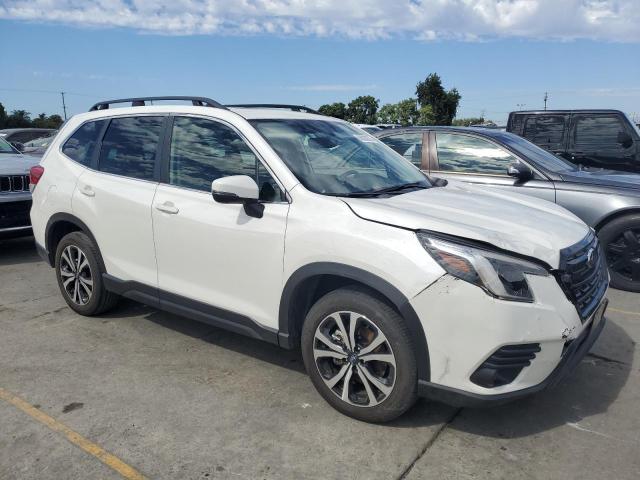 JF2SKALC5RH402479 - 2024 SUBARU FORESTER LIMITED WHITE photo 4