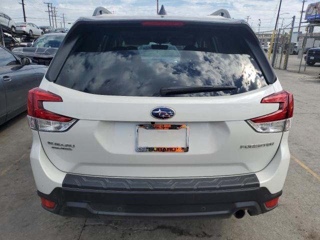 JF2SKALC5RH402479 - 2024 SUBARU FORESTER LIMITED WHITE photo 6