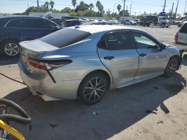4T1G11AK7PU814131 - 2023 TOYOTA CAMRY SE NIGHT SHADE SILVER photo 3