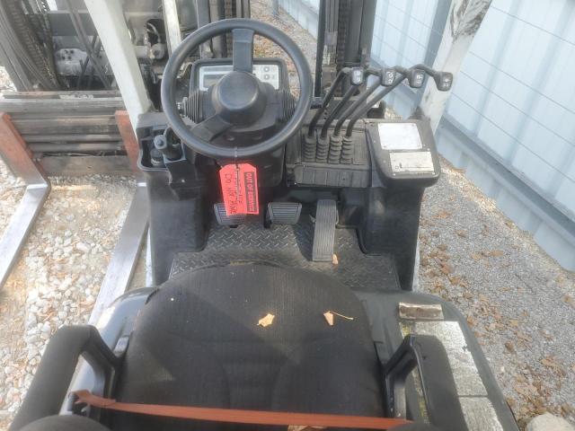 CP1F29W1751 - 2013 NISSAN FORKLIFT WHITE photo 6