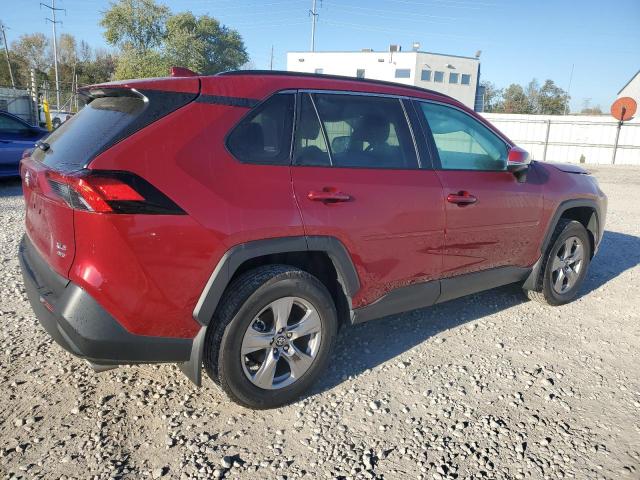 2T3P1RFVXRW481323 - 2024 TOYOTA RAV4 XLE BURGUNDY photo 3