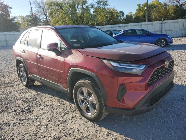 2T3P1RFVXRW481323 - 2024 TOYOTA RAV4 XLE BURGUNDY photo 4
