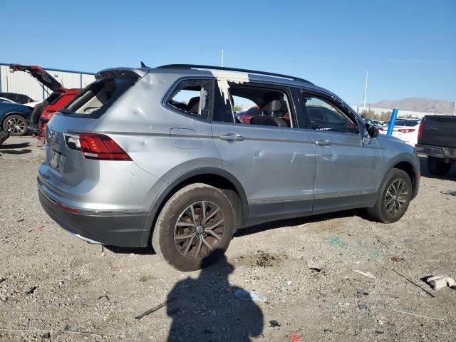 3VV3B7AX5MM101633 - 2021 VOLKSWAGEN TIGUAN SE SILVER photo 3