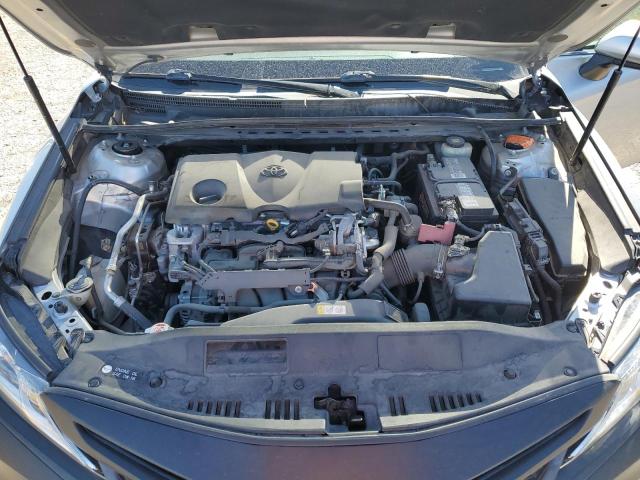 JTNB11HK4J3014139 - 2018 TOYOTA CAMRY L 银色 照片 11