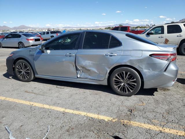 JTNB11HK4J3014139 - 2018 TOYOTA CAMRY L 银色 照片 2