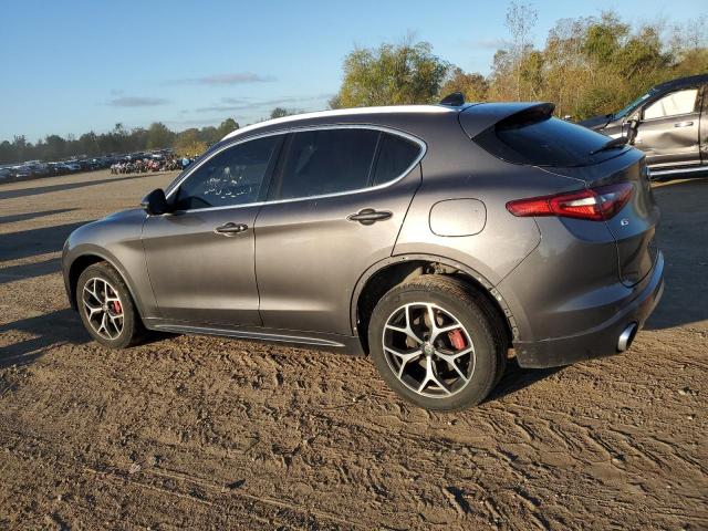 ZASPAKBN5M7D17826 - 2021 ALFA ROMEO STELVIO TI GRAY photo 2