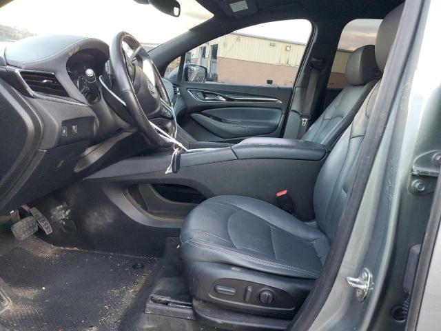 5GAEVAKW5PJ181651 - 2023 BUICK ENCLAVE ESSENCE Gümüş foto 7