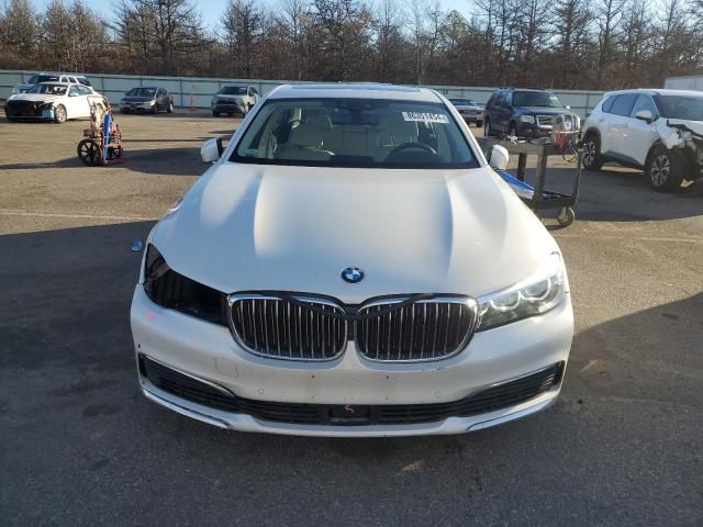 WBA7E4C53KGV28864 - 2019 BMW 740 XI WHITE photo 5