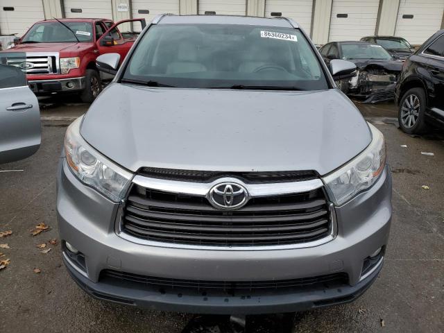 5TDJKRFH4GS317495 - 2016 TOYOTA HIGHLANDER XLE SILVER photo 5