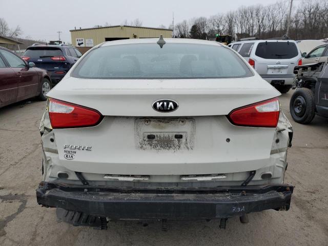 KNAFK4A65F5422546 - 2015 KIA FORTE LX WHITE photo 6