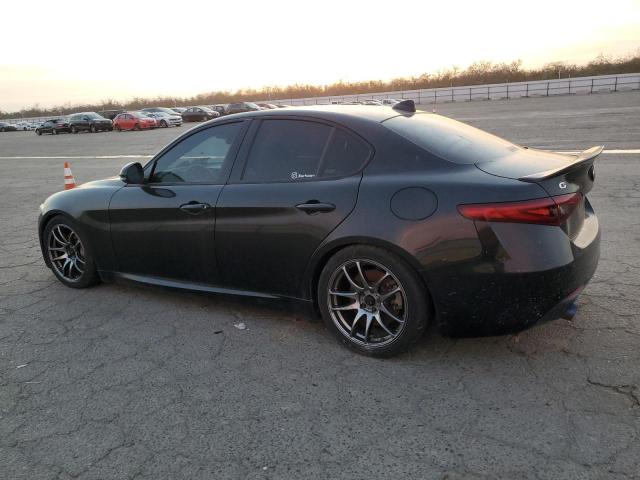 ZARFAEDN1H7536944 - 2017 ALFA ROMEO GIULIA Q4 黑色 照片 2