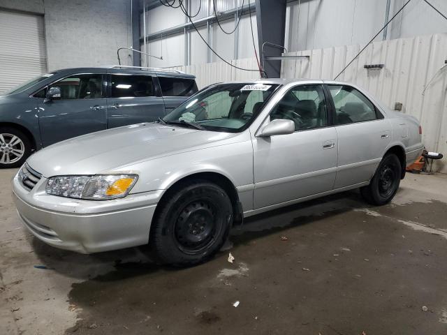 2001 TOYOTA CAMRY LE, 