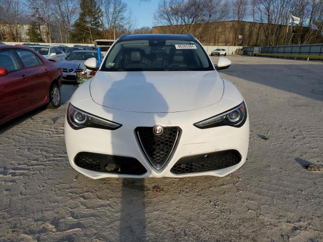 ZASFAKBN3J7B72146 - 2018 ALFA ROMEO STELVIO TI თეთრი ფოტო 5