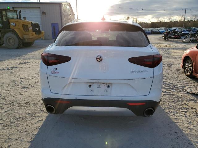 ZASFAKBN3J7B72146 - 2018 ALFA ROMEO STELVIO TI თეთრი ფოტო 6