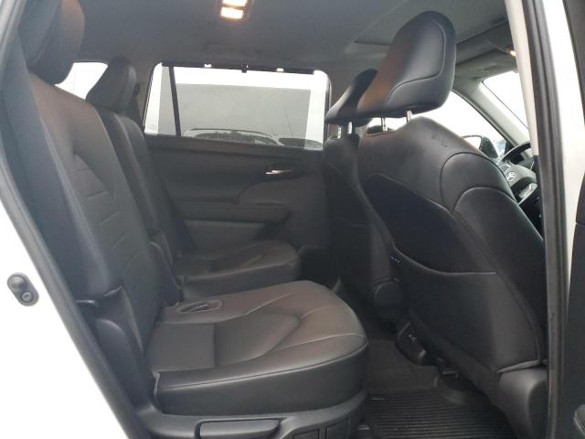 5TDGZRBHXLS510451 - 2020 TOYOTA HIGHLANDER XLE WHITE photo 10