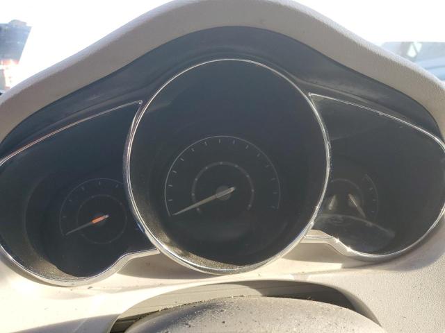 1G1ZC5E00CF149748 - 2012 CHEVROLET MALIBU 1LT WHITE photo 9