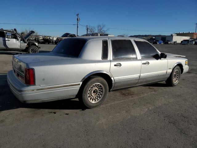 1LNLM81W3VY669872 - 1997 LINCOLN TOWN CAR EXECUTIVE Silber Foto 3