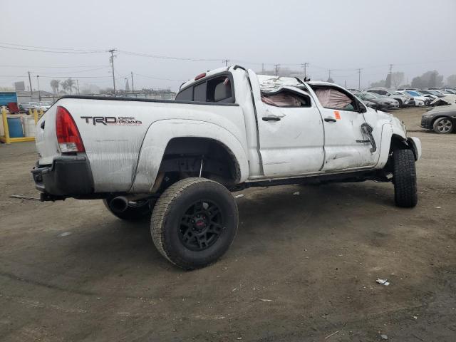 5TFJU4GN9CX023449 - 2012 TOYOTA TACOMA DOUBLE CAB PRERUNNER WHITE photo 3