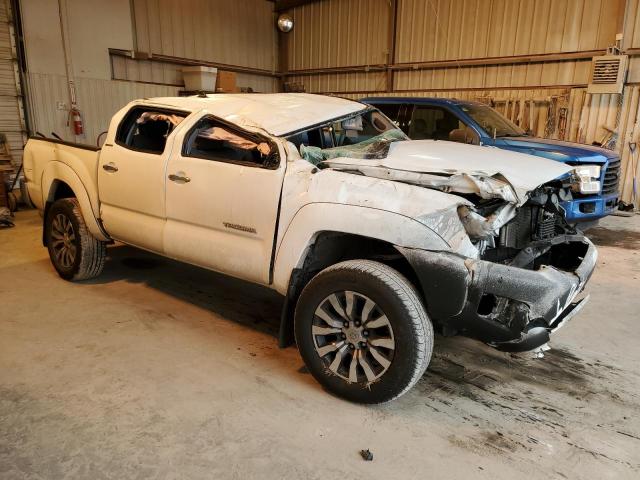 3TMJU4GN0FM176957 - 2015 TOYOTA TACOMA DOUBLE CAB PRERUNNER WHITE photo 4