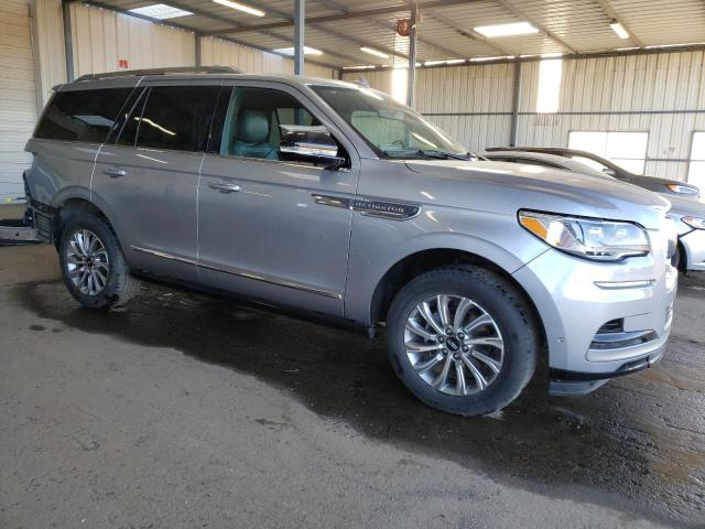 5LMJJ2MG8PEL15039 - 2023 LINCOLN NAVIGATOR ვერცხლისფერი ფოტო 4