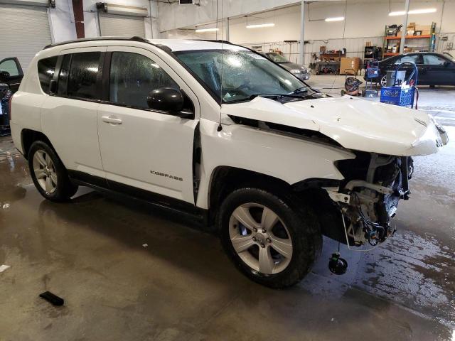 1C4NJDBB7GD626690 - 2016 JEEP COMPASS SPORT WHITE photo 4