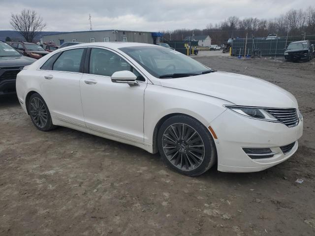 3LN6L2J90GR618452 - 2016 LINCOLN MKZ WHITE photo 4
