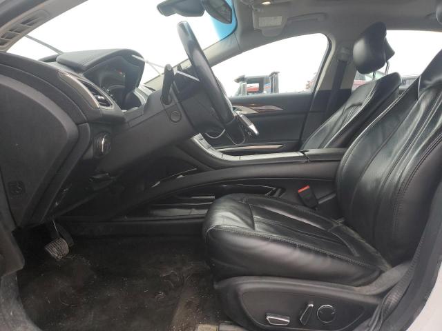 3LN6L2J90GR618452 - 2016 LINCOLN MKZ WHITE photo 7