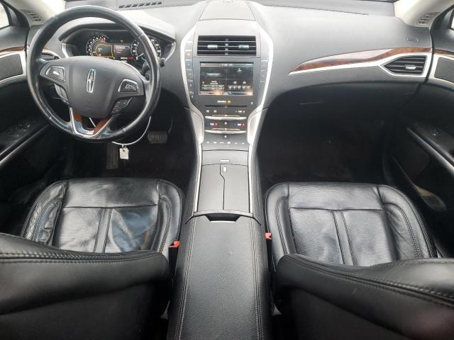 3LN6L2J90GR618452 - 2016 LINCOLN MKZ WHITE photo 8