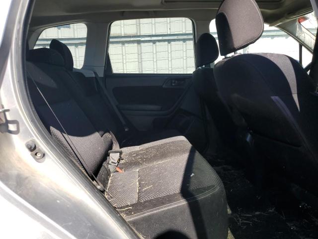 JF2SJAFC2GH525832 - 2016 SUBARU FORESTER 2.5I PREMIUM SILVER photo 11