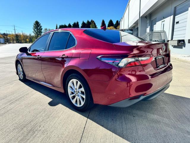4T1C11BK2NU059674 - 2022 TOYOTA CAMRY LE 红色 照片 3