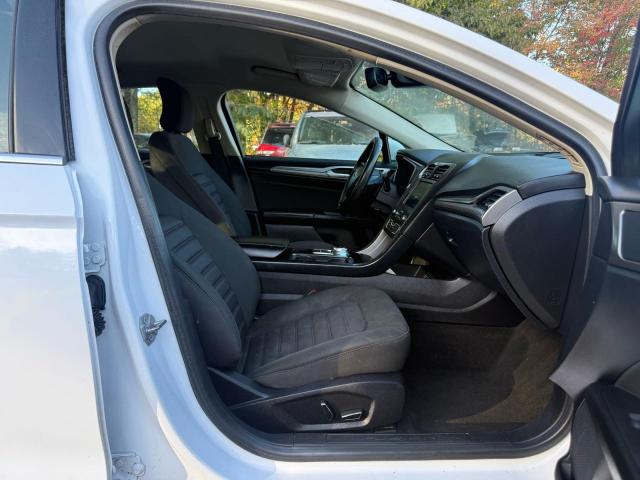 3FA6P0HD0KR203394 - 2019 FORD FUSION SE 白色 照片 5