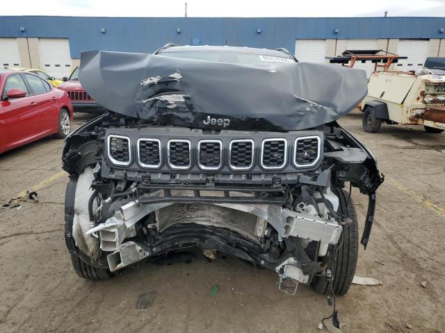 3C4NJDBN6RT109582 - 2024 JEEP COMPASS LATITUDE Schwarz Foto 5