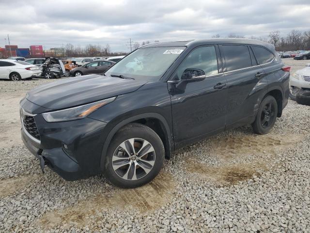 5TDGZRBH8NS216887 - 2022 TOYOTA HIGHLANDER XLE 黑色 照片 1
