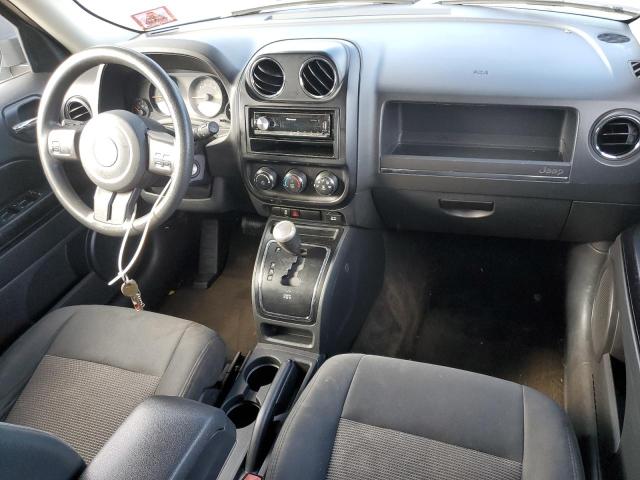 1C4NJPBA5FD439472 - 2015 JEEP PATRIOT SPORT 银色 照片 8