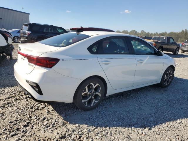 3KPF24AD4KE020713 - 2019 KIA FORTE FE WHITE photo 3